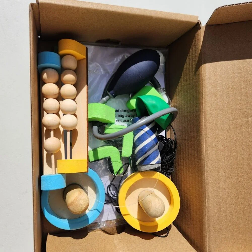 KiwiCo Air Hockey Kiwi Co Craft Kit STEM Toy Set Built once. All parts included.